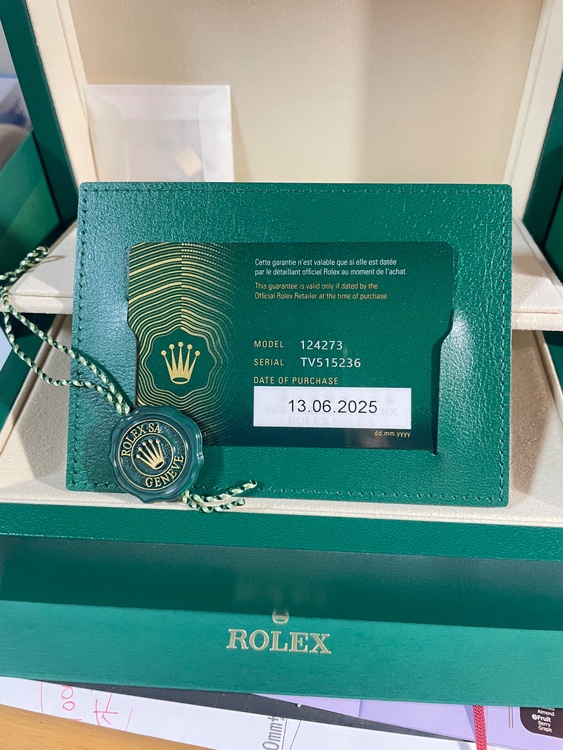 ロレックス エクスプローラー 12427（高級時計）の商品画像 - 査定依頼日：2025年6月13日 - 最高査定価格：1,700,000円