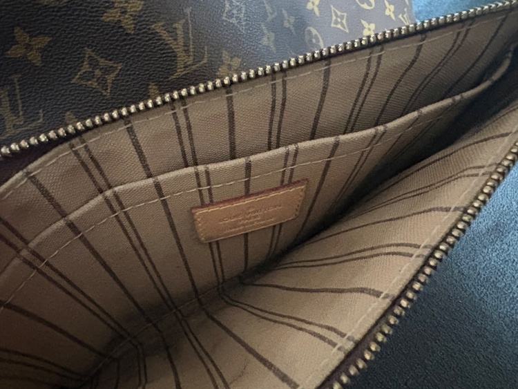ルイヴィトン ネヴァーフル （ブランドバッグ）の商品画像 - 査定依頼日：2026年4月7日 - 最高査定価格：155,000円
