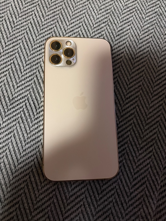 iPhone iPhone 12 Pro 128GB au（スマホ）の商品画像 - 査定依頼日：2026年7月17日 - 最高査定価格：30,500円
