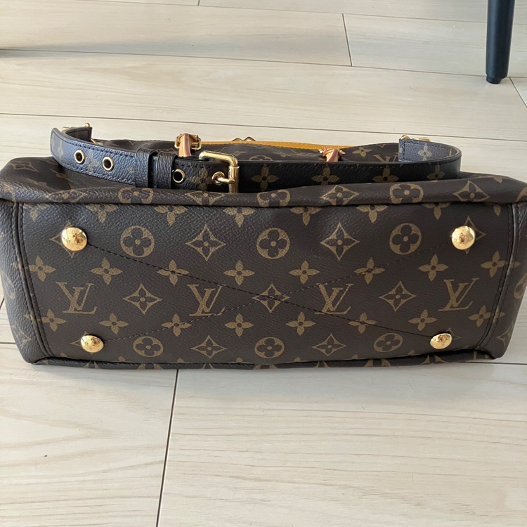 ルイヴィトン モノグラム （ブランドバッグ）の商品画像 - 査定依頼日：2025年10月5日 - 最高査定価格：180,000円
