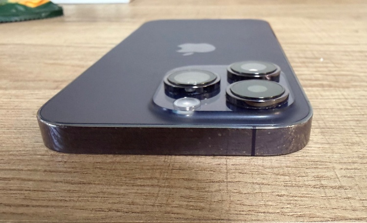 iPhone14ro（スマホ）の商品画像 - 査定依頼日：2026年9月21日 - 最高査定価格：56,000円