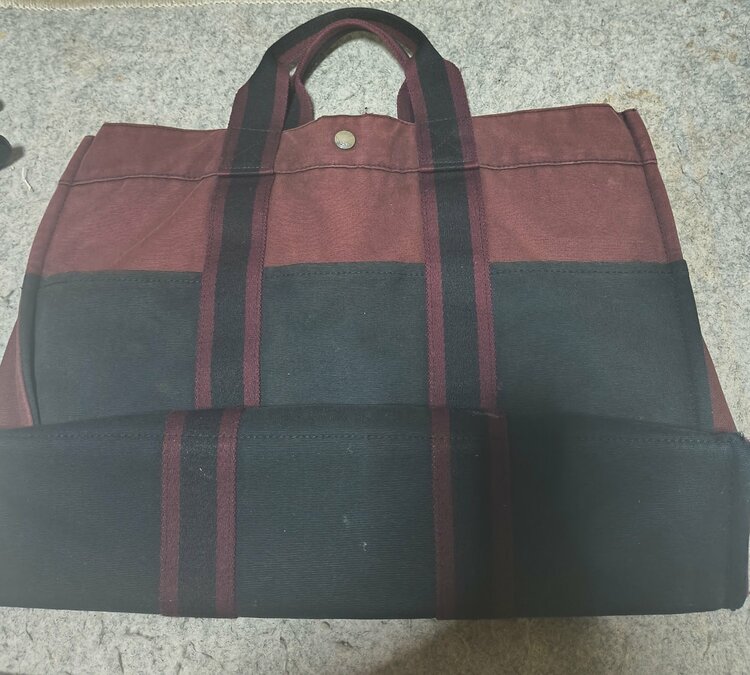 エルメス フールトゥ （ブランドバッグ）の商品画像 - 査定依頼日：2026年4月25日 - 最高査定価格：100,000円