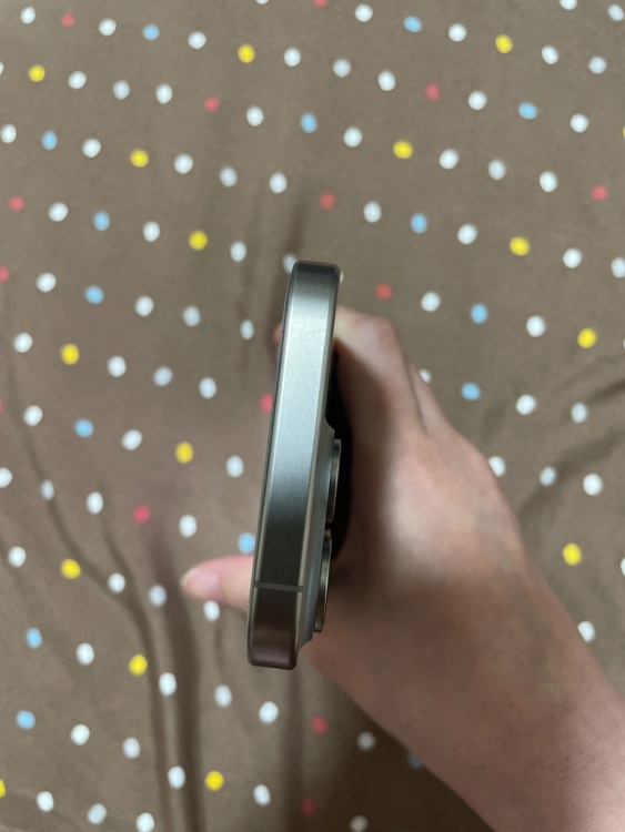 iPhone iPhone 15 Pro 128GB SIMフリー（スマホ）の商品画像 - 査定依頼日：2026年9月6日 - 最高査定価格：76,000円