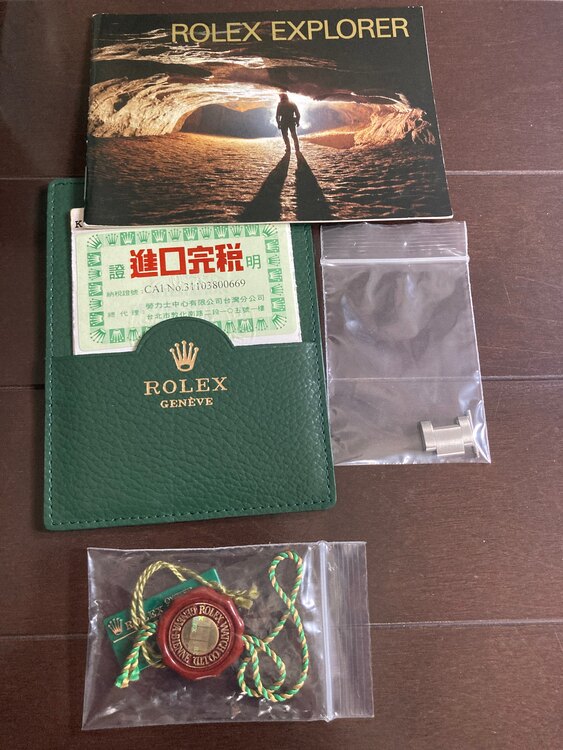 ロレックス エクスプローラー 11427（高級時計）の商品画像 - 査定依頼日：2025年5月24日 - 最高査定価格：800,000円