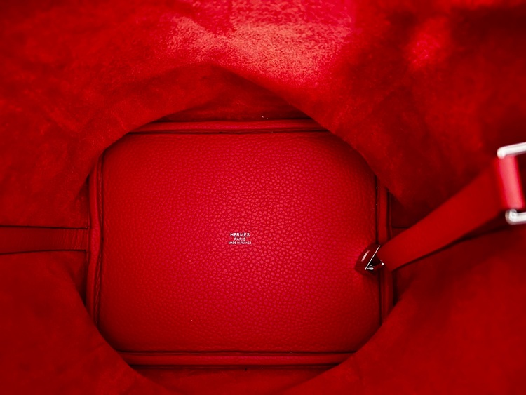 ピコタン22（ブランドバッグ）の商品画像 - 査定依頼日：2025年11月11日 - 最高査定価格：400,000円