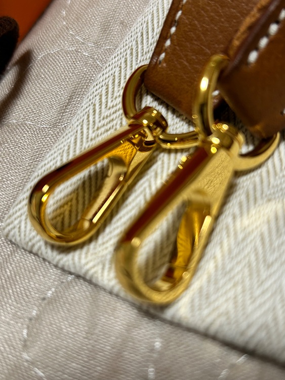 エヴリンtpm（ブランドバッグ）の商品画像 - 査定依頼日：2025年7月31日 - 最高査定価格：380,000円