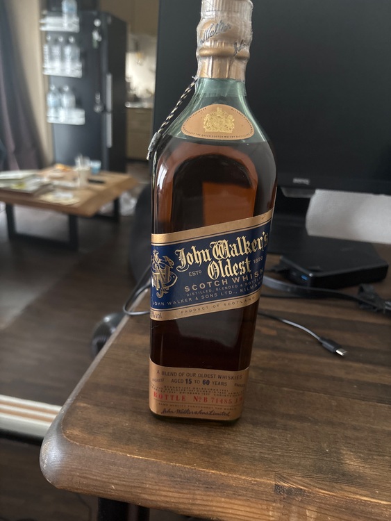 ウイスキー ジョニーウォーカー （お酒）の商品画像 - 査定依頼日：2025年7月3日 - 最高査定価格：20,000円