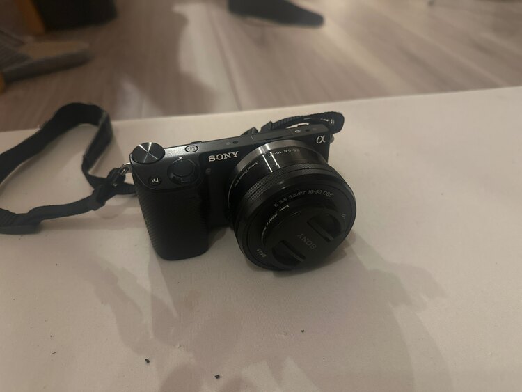 SELP1650（カメラ）の商品画像 - 査定依頼日：2025年4月12日 - 最高査定価格：30,000円