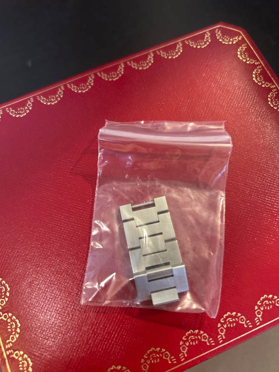 カルティエ パシャ 707502Lw（高級時計）の商品画像 - 査定依頼日：2025年12月28日 - 最高査定価格：280,000円