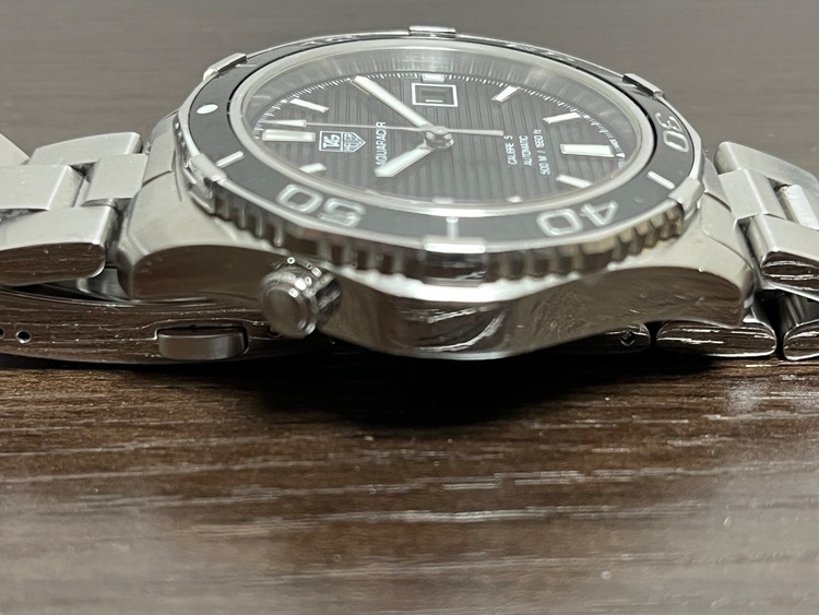 タグホイヤー アクアレーサー WAK211（高級時計）の商品画像 - 査定依頼日：2025年10月2日 - 最高査定価格：130,000円