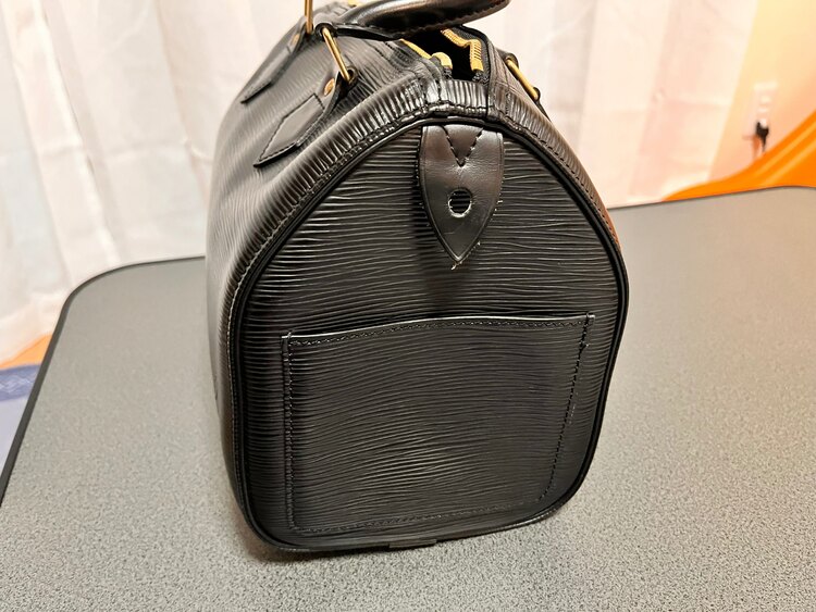 ルイヴィトン エピ （ブランドバッグ）の商品画像 - 査定依頼日：2025年4月6日 - 最高査定価格：55,000円