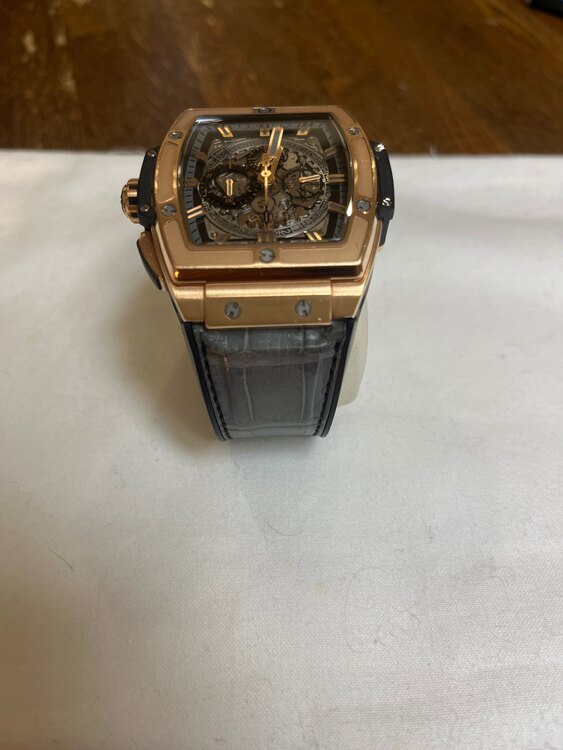 ウブロ ビックバン Ref.601.OX.0148LR（高級時計）の商品画像 - 査定依頼日：2025年1月20日 - 最高査定価格：1,500,000円