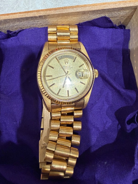 ロレックス デイデイト （高級時計）の商品画像 - 査定依頼日：2025年12月10日 - 最高査定価格：2,600,000円