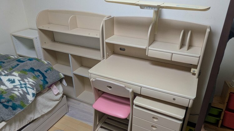 学習机（家具・寝具）の商品画像 - 査定依頼日：2026年2月24日 - 最高査定価格：5,000円