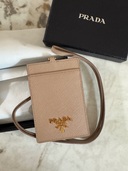 ネームカードホルダー（ブランド財布・小物）の商品画像 - 査定依頼日：2025年7月4日 - 最高査定価格：6,000円