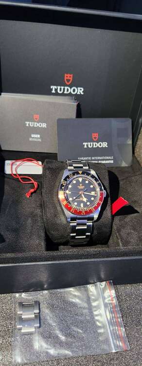 ブラックベイGMT（高級時計）の商品画像 - 査定依頼日：2025年2月11日 - 最高査定価格：590,000円