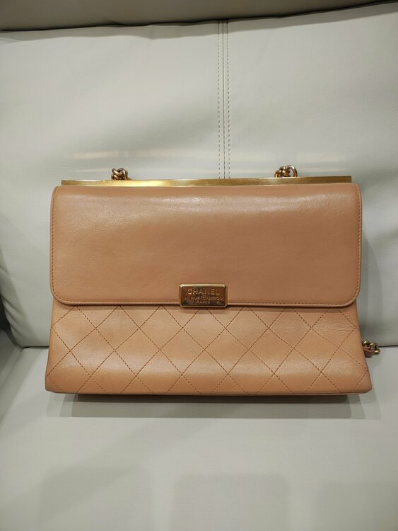 チェーンショルダー（ブランドバッグ）の商品画像 - 査定依頼日：2026年4月9日 - 最高査定価格：500,000円