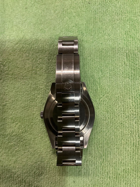 ロレックス エクスプローラー 214270（高級時計）の商品画像 - 査定依頼日：2025年11月12日 - 最高査定価格：1,000,000円