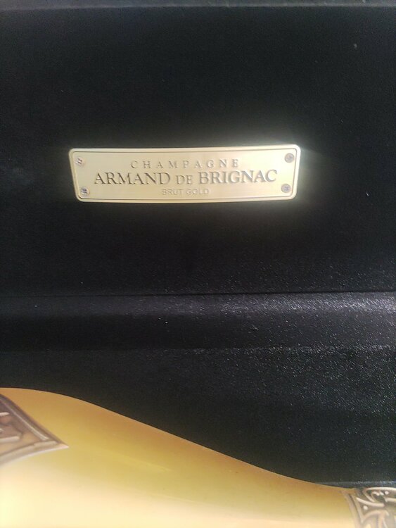 ﾌﾞﾘﾆｬｯｸﾌﾞﾘｭｯﾄｺﾞｰﾙﾄﾞ（お酒）の商品画像 - 査定依頼日：2026年2月8日 - 最高査定価格：27,000円