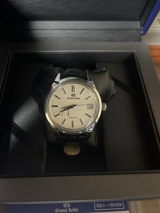 セイコー グランドセイコー sbga29（高級時計）の商品画像 - 査定依頼日：2024年12月14日 - 最高査定価格：300,000円