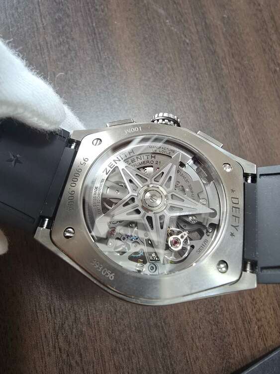 ゼニス その他 ゼニスデファイ 95.9000.9004/78.R782（高級時計）の商品画像 - 査定依頼日：2025年6月2日 - 最高査定価格：830,000円