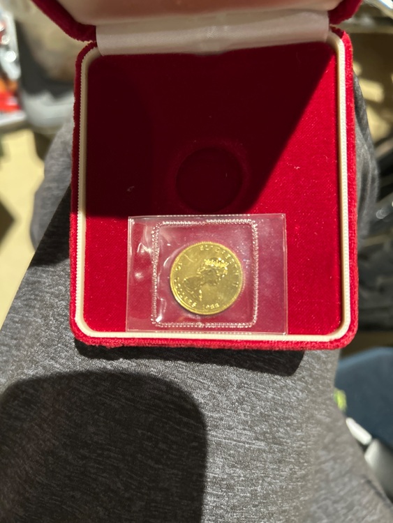 メープルリーフ金貨　1/4（金・貴金属）の商品画像 - 査定依頼日：2025年9月17日 - 最高査定価格：140,500円