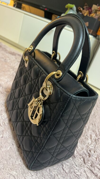 ディオール  （ブランドバッグ）の商品画像 - 査定依頼日：2025年5月6日 - 最高査定価格：340,000円