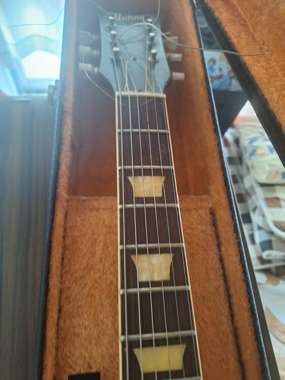 Burny （ピアノ・楽器・PA機材）の商品画像 - 査定依頼日：2026年4月13日 - 最高査定価格：60,000円