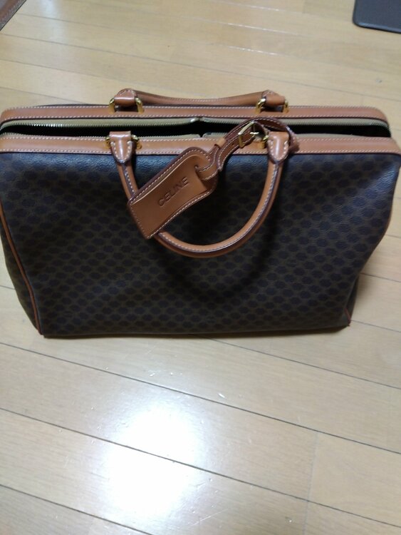 セリーヌ  （ブランドバッグ）の商品画像 - 査定依頼日：2026年3月30日 - 最高査定価格：40,000円