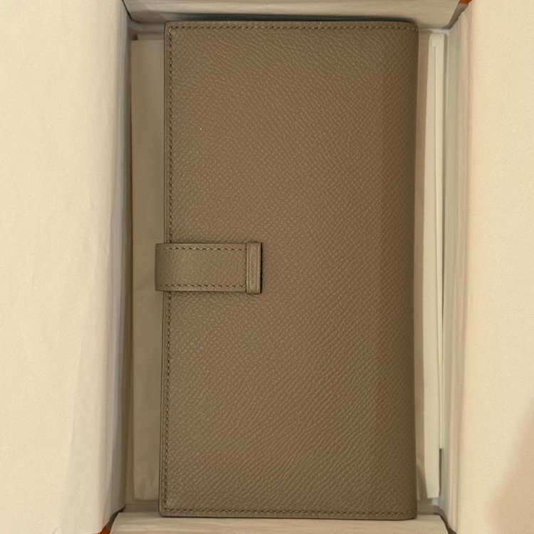 ベアンスフレ（ブランド財布・小物）の商品画像 - 査定依頼日：2025年6月7日 - 最高査定価格：1,200,000円