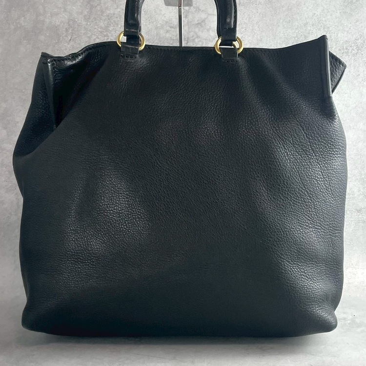 PRADA（ブランドバッグ）の商品画像 - 査定依頼日：2026年1月15日 - 最高査定価格：52,000円