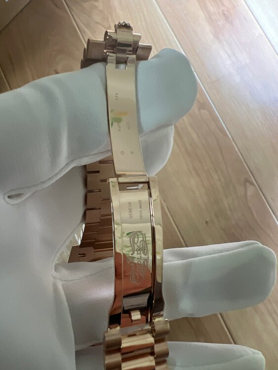 228235（高級時計）の商品画像 - 査定依頼日：2025年1月29日 - 最高査定価格：7,700,000円