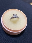 結婚指輪（宝石）の商品画像 - 査定依頼日：2025年10月1日 - 最高査定価格：300,000円