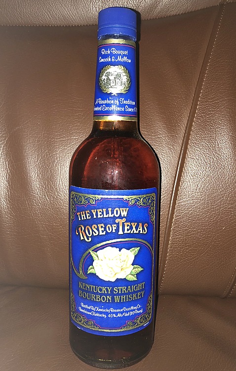 イエローローズオブテキサス ブルーラベル（お酒）の商品画像 - 査定依頼日：2020年3月28日 - 最高査定価格：5,000円