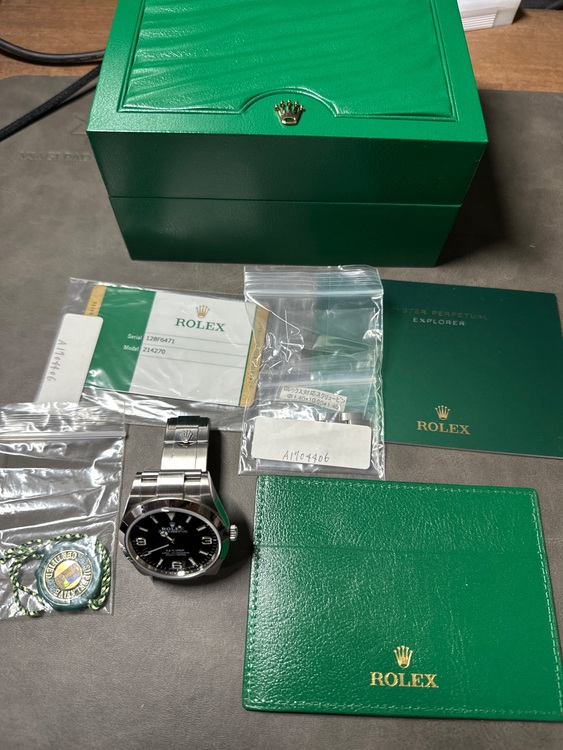 ロレックス エクスプローラー 21427（高級時計）の商品画像 - 査定依頼日：2025年9月1日 - 最高査定価格：1,080,000円