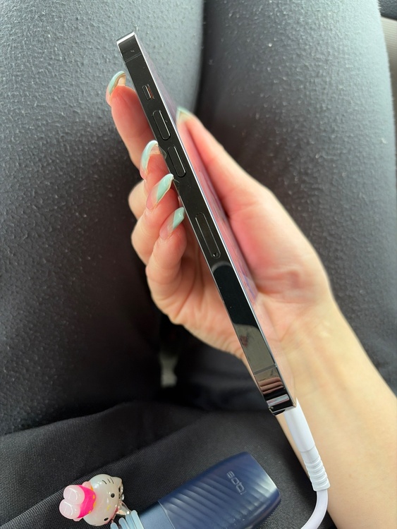 iPhone iPhone 14 Pro 256GB SIMフリー（スマホ）の商品画像 - 査定依頼日：2026年9月26日 - 最高査定価格：71,000円