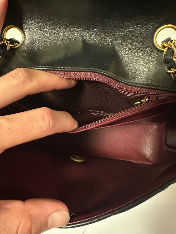 マトラッセダイアナフラップ（ブランドバッグ）の商品画像 - 査定依頼日：2025年3月31日 - 最高査定価格：350,000円