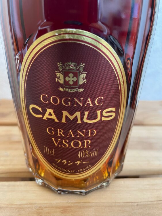 ブランデー カミュ （お酒）の商品画像 - 査定依頼日：2025年4月29日 - 最高査定価格：500円