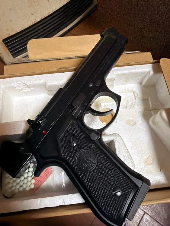 ベレッタM92FS（エアガン・ミリタリー用品）の商品画像 - 査定依頼日：2025年11月22日 - 最高査定価格：13,500円