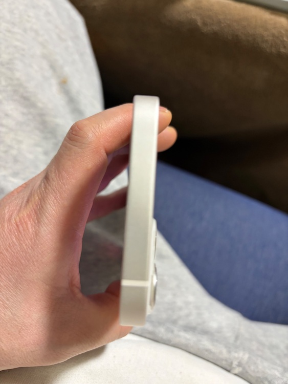 iPhone13 256GB ホワイト（スマホ）の商品画像 - 査定依頼日：2026年2月14日 - 最高査定価格：39,000円