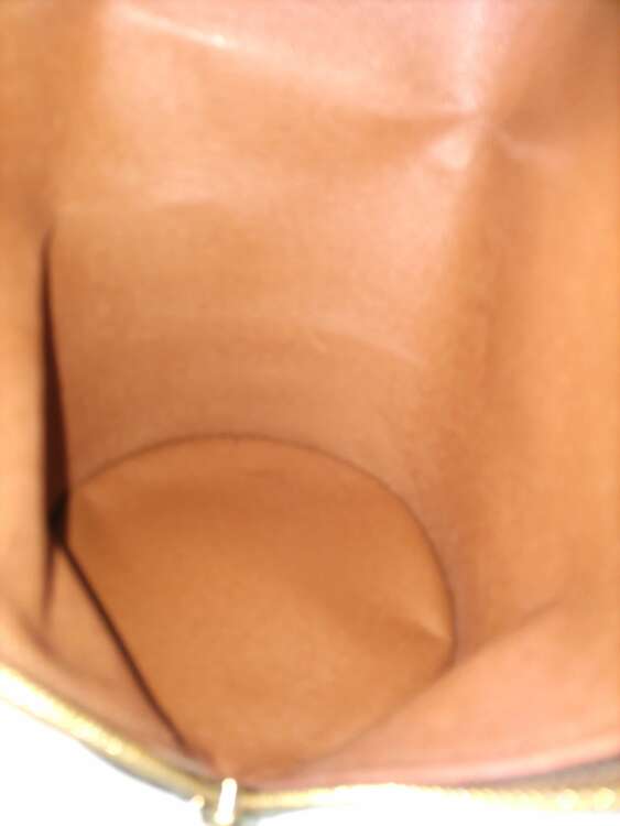 パピヨン（ブランドバッグ）の商品画像 - 査定依頼日：2025年4月5日 - 最高査定価格：70,000円