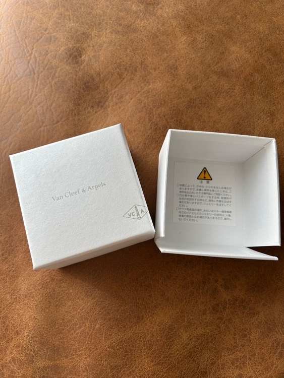 ヴァンクリーフアーペル　スイートアルハンブラ　マザーオブパール　ネックレス（宝石）の商品画像 - 査定依頼日：2026年3月30日 - 最高査定価格：100,000円