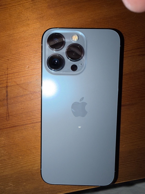 iPhone 13 Pro 128GB Softbank（スマホ）の商品画像 - 査定依頼日：2026年4月12日 - 最高査定価格：44,000円