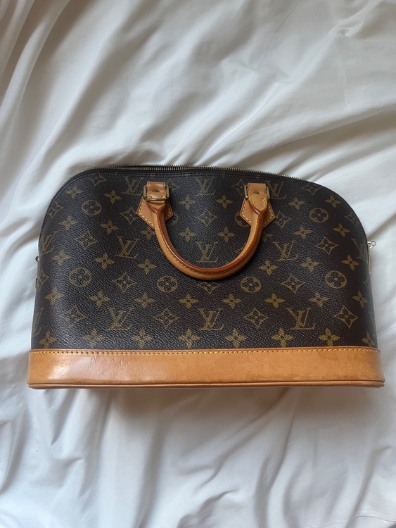 ルイヴィトン アルマ （ブランドバッグ）の商品画像 - 査定依頼日：2025年7月27日 - 最高査定価格：70,000円