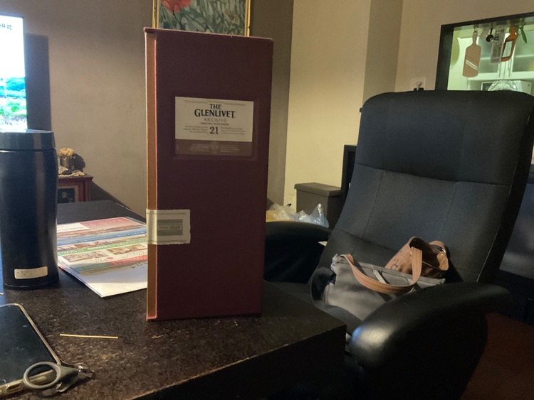 ウイスキー グレンリベット （お酒）の商品画像 - 査定依頼日：2025年7月2日 - 最高査定価格：18,000円