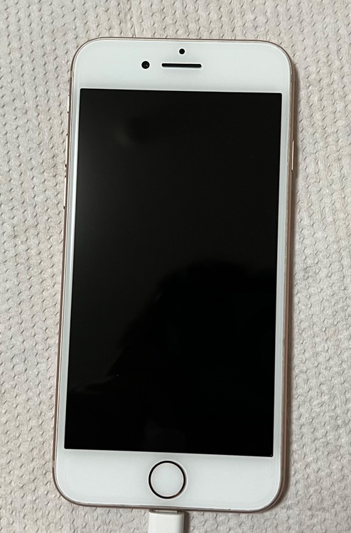 iPhone iPhone8 256GB SIMフリー（スマホ）の商品画像 - 査定依頼日：2026年8月25日 - 最高査定価格：2,500円