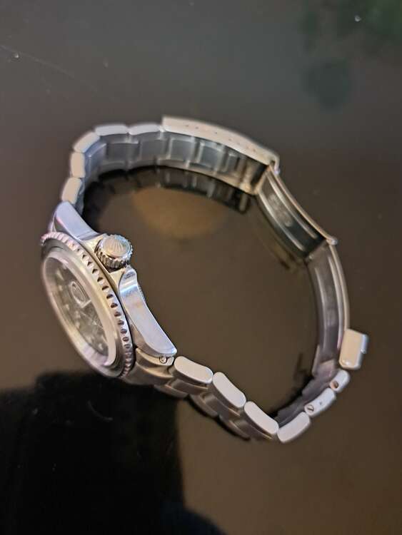 ロレックス サブマリーナー 16610L（高級時計）の商品画像 - 査定依頼日：2025年5月24日 - 最高査定価格：1,400,000円