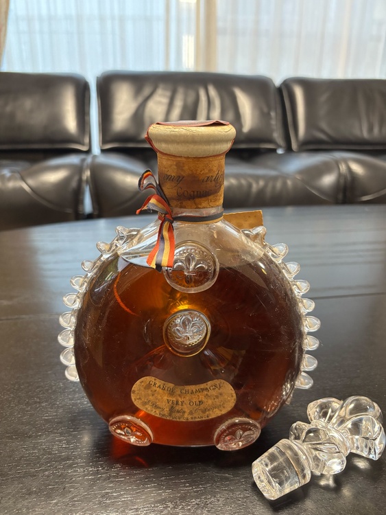 ブランデー ブランデー(その他) （お酒）の商品画像 - 査定依頼日：2025年12月26日 - 最高査定価格：90,000円