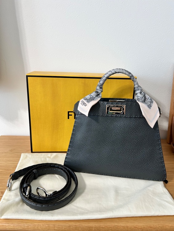 フェンディ  （ブランドバッグ）の商品画像 - 査定依頼日：2025年9月16日 - 最高査定価格：250,000円