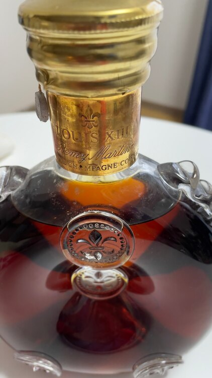 ルイ13世（お酒）の商品画像 - 査定依頼日：2025年3月30日 - 最高査定価格：100,000円